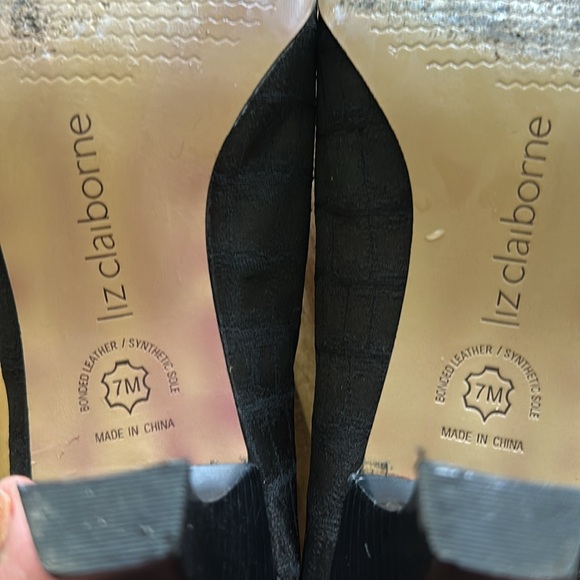 Liz Claiborne shoes - Picture 11 of 11